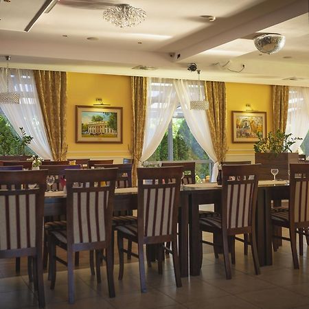 Hotel Pikul Puławy Eksteriør billede
