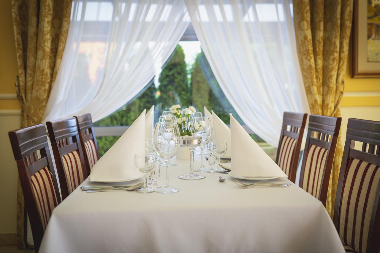 Hotel Pikul Puławy Eksteriør billede