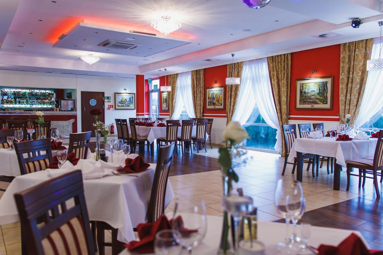 Hotel Pikul Puławy Eksteriør billede