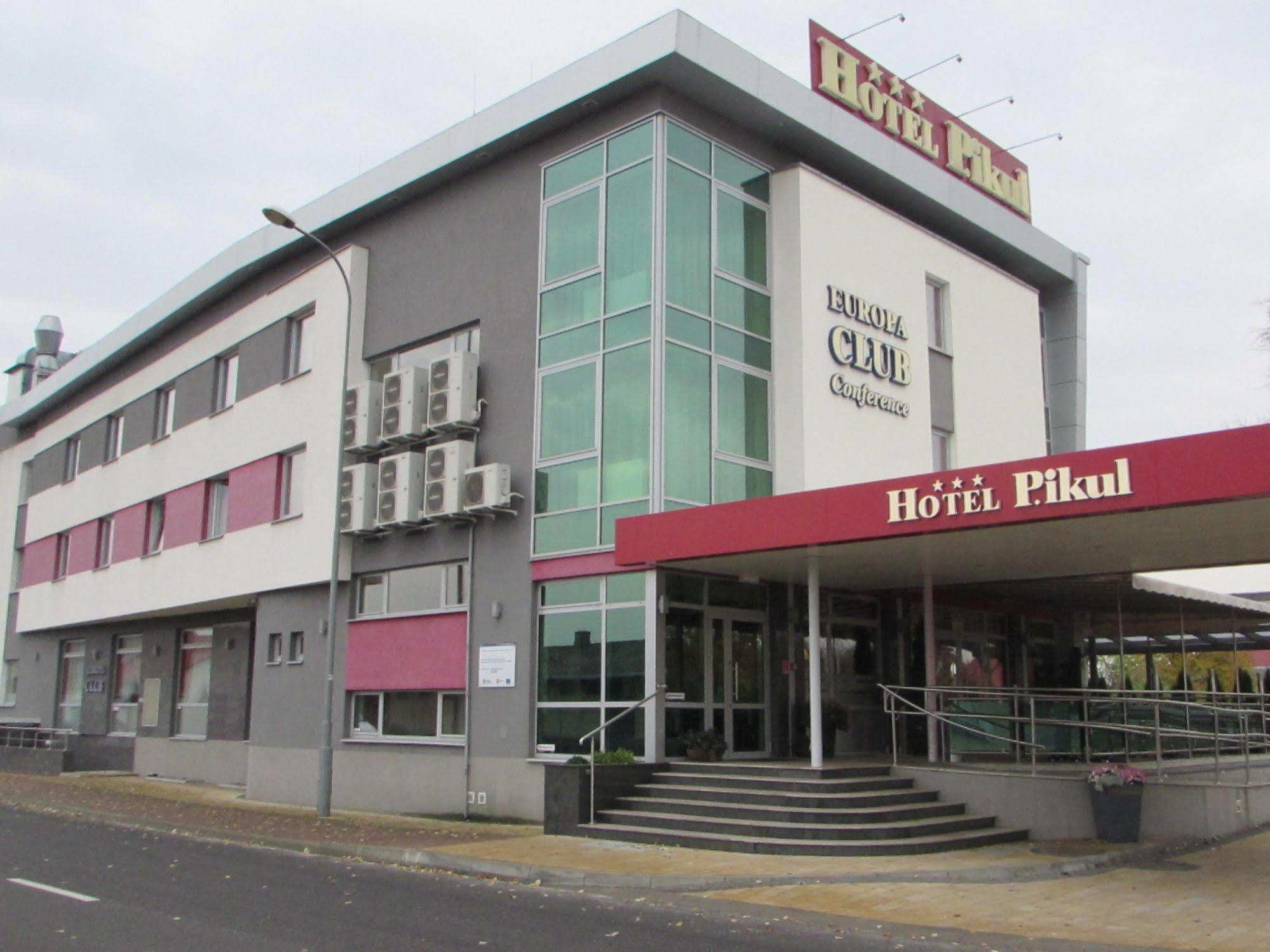 Hotel Pikul Puławy Eksteriør billede